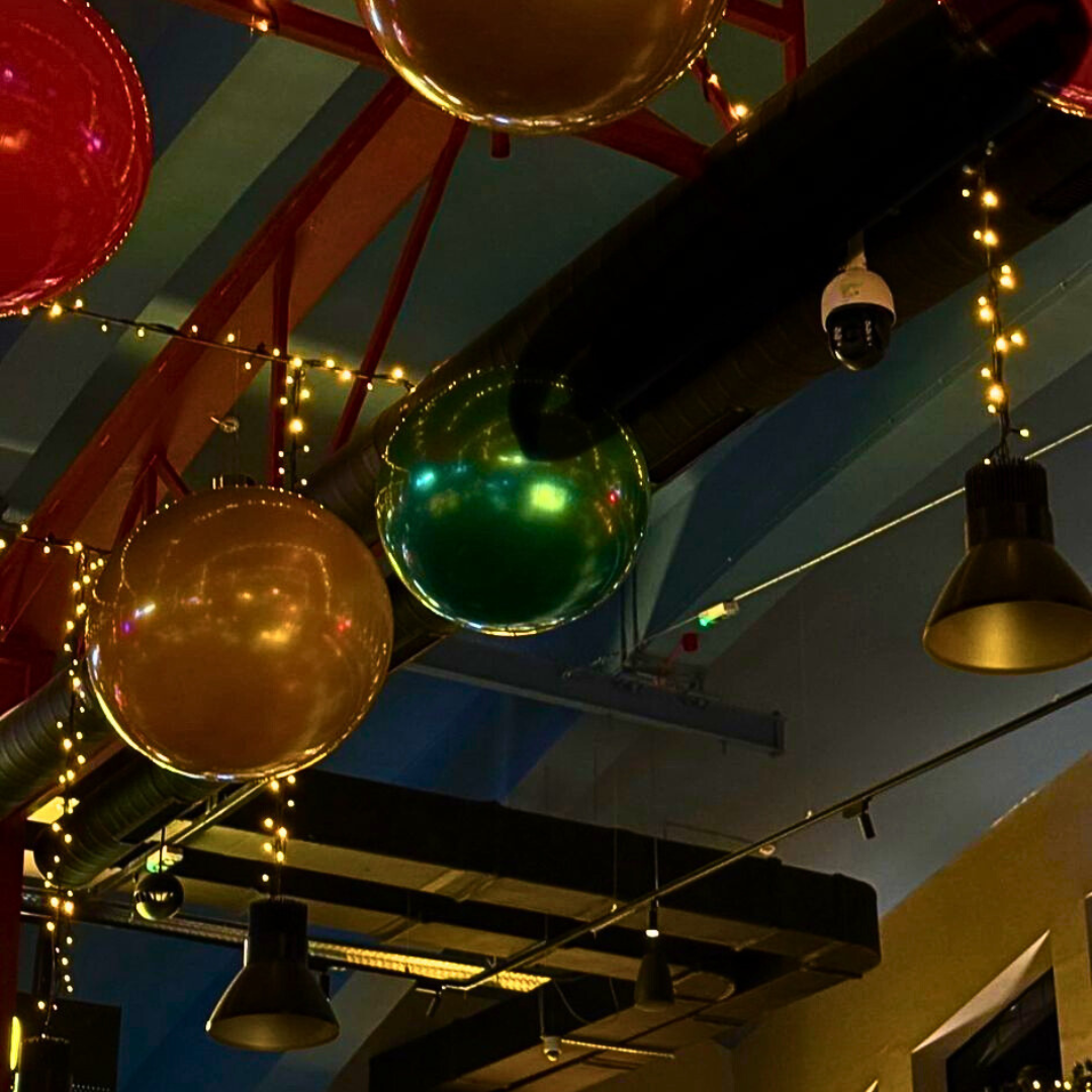 DBA PARTY Ball – Gigantske Novogodišnje Kugle u 20 Boja